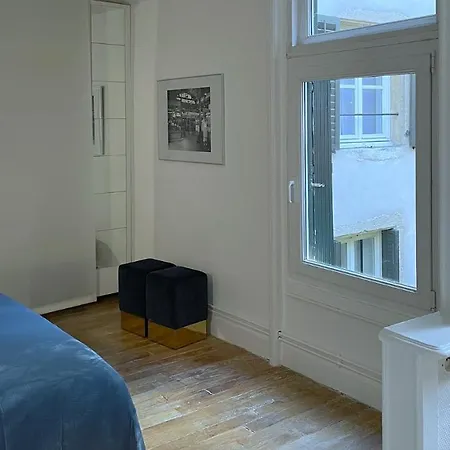 Maison De Avec Sa Cour Au Calme A 1min De La Pace Stanislas *