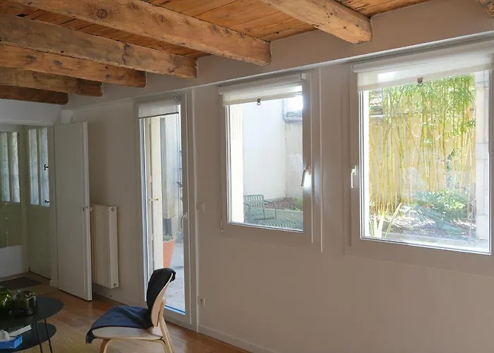 Maison De Avec Sa Cour Au Calme A 1min De La Pace Stanislas Apartment *