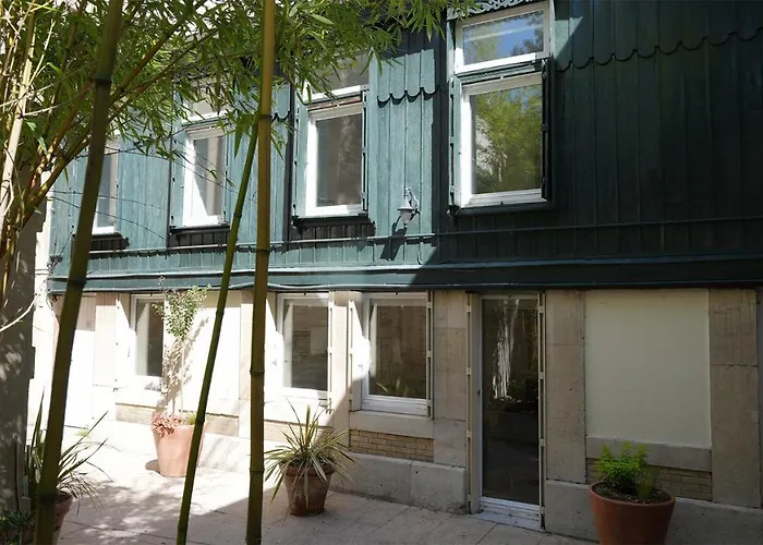 Apartment Maison De Avec Sa Cour Au Calme A 1min De La Pace Stanislas Nancy